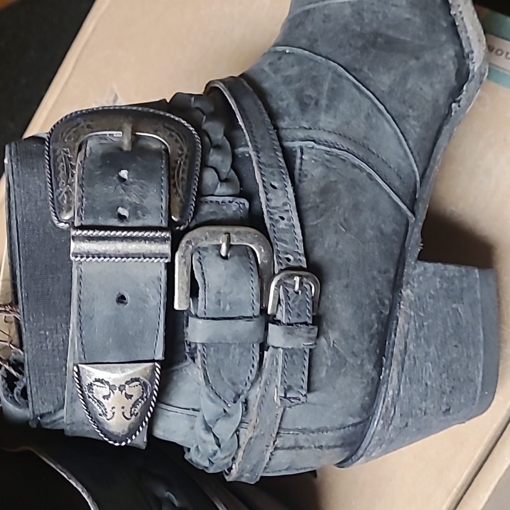Junk Gypsy Boot - Picture 5 of 9